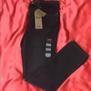 Levi’s Shaping Skinny Jeans